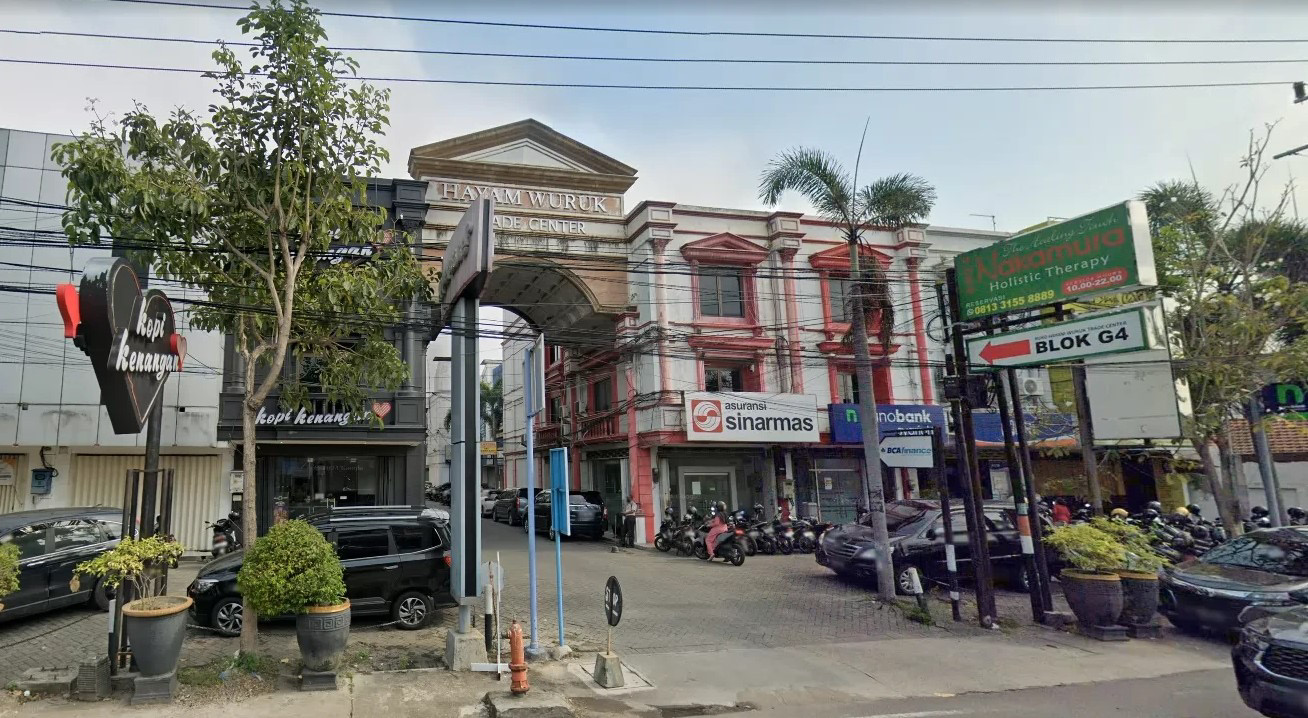 HAYAMWURUK TRADE CENTER