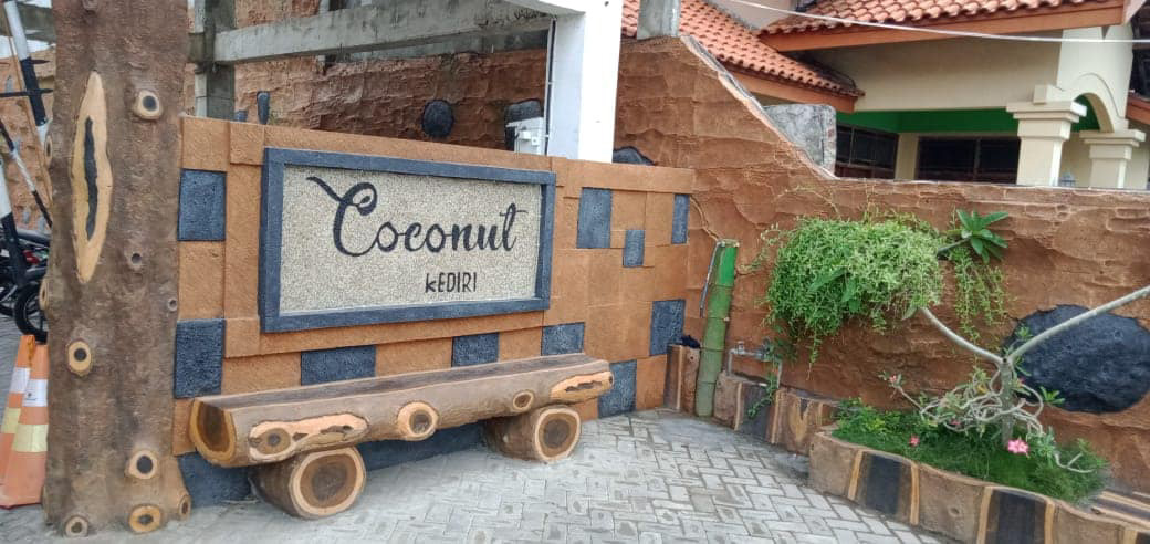 HOTEL COCONUT